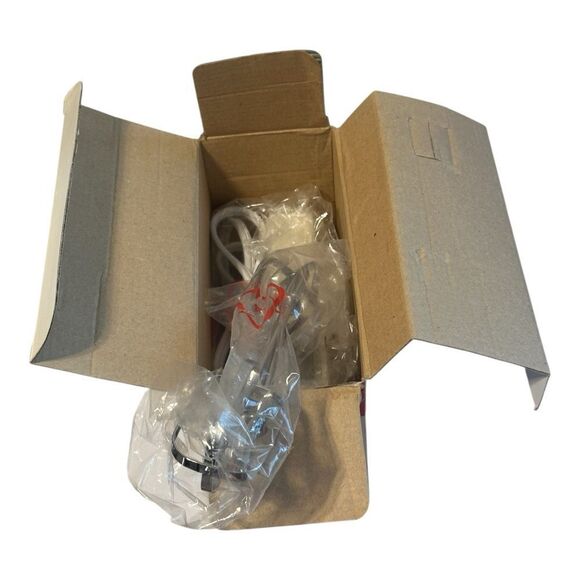 Hamilton Beach Red and White Mixer Box new - Picture 3 of 8